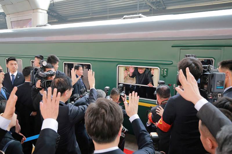 kim jong un, n korea kim jong un, kim, kim jong wife, kim jong un china, kim jong un in china, xi jinping, china, kim jong train, kim jong un train