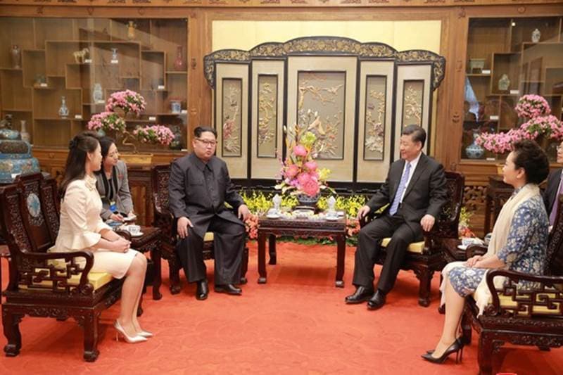 kim jong un, n korea kim jong un, kim, kim jong wife, kim jong un china, kim jong un in china, xi jinping, china, kim jong train, kim jong un train