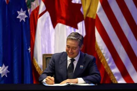 Asia-Pacific trade agreement, United States, Asia-Pacific nations, steel and aluminum imports, Trans-Pacific Partnership, International Monetary Fund, Australia, Brunei, Canada, Chile, Japan, Malaysia, Mexico, New Zealand, Peru, Singapore, Vietnam, world