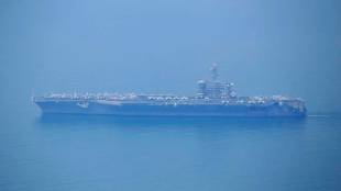 US aircraft carrier, aircraft carrier, US aircraft carrier in Vietnam, Vietnam, USS Carl Vinson, South China Sea, world news