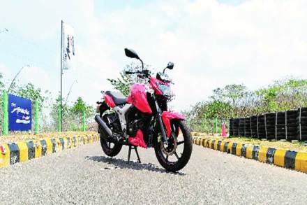 TVS Apache RTR 160 4V , tvs bike, automobile industry