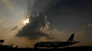 Philippines plane crash, Aircraft, Manila, kills 9, Apache plane, Civil Aviation Authority