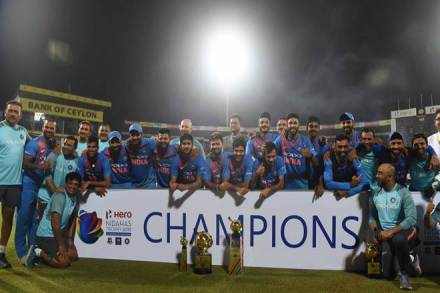 India, India vs Bangladesh, 2018 Nidahas trophy, Dinesh Karthik, Nidhas T20 Tri-series final
