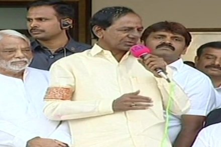 k chandrasekhar rao, k chandrashekhar rao, KCR, k chandrasekhar rao party, k chandrashekhar rao party, KCR TRS, K Chandrasekhar Rao, Telangana Rashtra Samithi, TRS, KCR third front call, third front demand, asaduddin owaisi, mamata banerjee