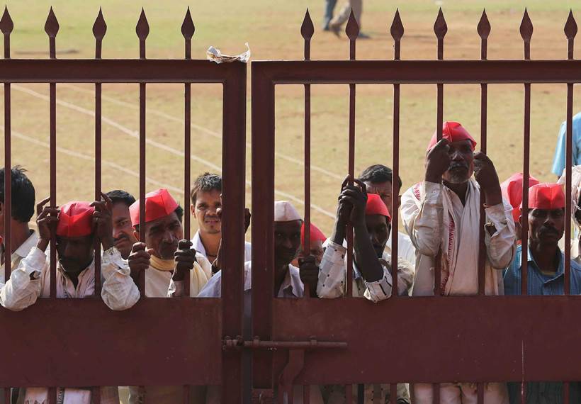 maharashtra farmer protest, farmer long march, mumbai march by farmers, devendra fadanvis, cpim, all india kisan sabha, shiv sena, mns, farm loan waiver, mumbai, news, india news, latest news maharashtra farmer protest, farmer long march, mumbai march by farmers, devendra fadanvis, cpim, all india kisan sabha, shiv sena, mns, farm loan waiver, mumbai, news, india news, latest news