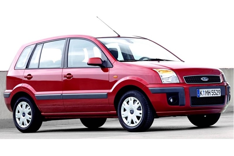 Ford Fusion was one of the unique looking cars of its time. The car has some SUVish looks but despite that, it was not able to do any wonders for the company. The car was on sale for almost four years in India.