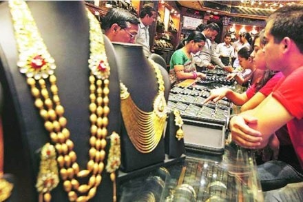 gold loot, Ghaziabad, 10 kg gold looted, mumbai, Union Jewellers & Gems Pvt Ltd, Sahibabad railway station gold loot, Ghaziabad, 10 kg gold looted, mumbai, Union Jewellers & Gems Pvt Ltd, Sahibabad railway station