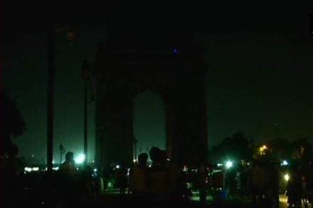 earth hour 2018, earth hour, power off, climate change, india gate, eiffel tower, Tower Bridge, Big Ben, Piccadilly Circus, the London Eye