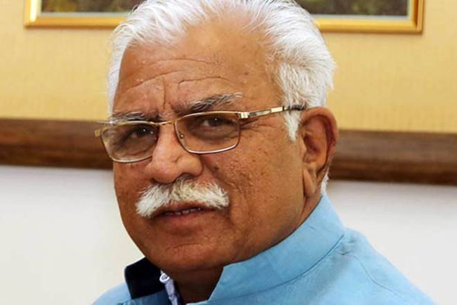 Manohar Lal Khattar, Haryana Chief Minister, Manohar Lal Khattar buying pakodas, Narendra Modi, Anil Vij, Karan Singh Dalal Manohar Lal Khattar, Haryana Chief Minister, Manohar Lal Khattar buying pakodas, Narendra Modi, Anil Vij, Karan Singh Dalal