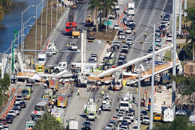 miami, miami bridge collapse, florida bridge collapse, FIU bridge collapse, foot bridge collapse at miami highway, foot bridge collapse in miami, pedestrian bridge collapse miami, miami foot bridge collapse, florida international university footbridge collapse