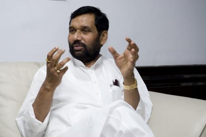Ram Vilas Paswan, pre GST stock, revised MRP, MRP stickers, World Consumer Rights Day, gst, GST Council, pre GST packaged commodities