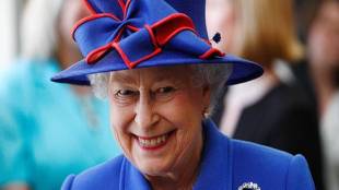 queen elizabeth, elizabeth ii, prince harry, meghan markle, royal family england