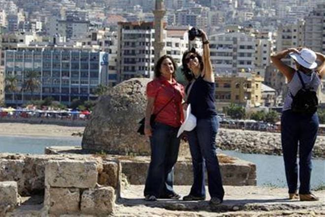 tourists, tourists in india, domestic tourists