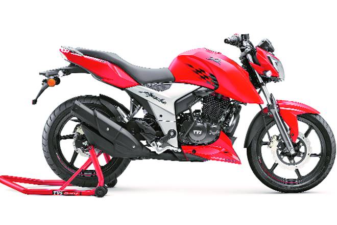 TVS apache, TVS Apache RTR 160 4V, TVS Apache RTR 160 4V review, TVS Apache RTR new bike, TVS new bike, TVS 160cc bike, TVS 160cc motorcycle