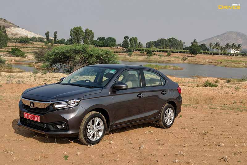 The new 2018 Honda Amaze is built on a completely new platform. The car has gone through a significant update in styling and it looks quite different and bolder from its predecessor. The design looks a lot fresh now and the car seems a lot bolder than its predecessor.