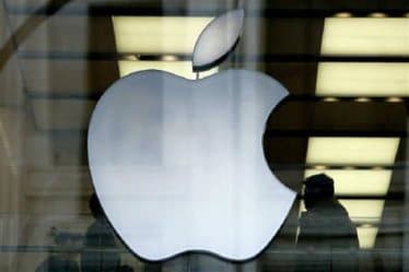 Apple, Apple virtual reality, AR/VR headset, augmented reality, iphone maker,  VR projects, ARKit