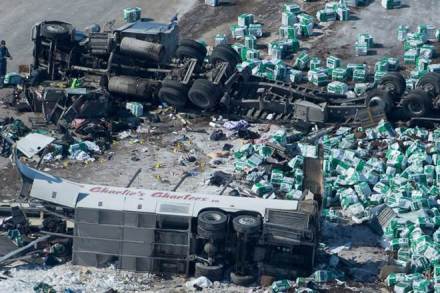 Justin Trudeau, Justin Trudeau twitter, hockey players, hockey players killed, canada bus crash, Humboldt Broncos junior hockey team, canada road accident, world news