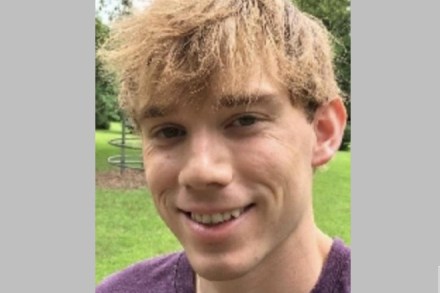 Waffle House, Travis Reinking, Waffle House shooting, Nashville, Tennessee, US Police, naked gunman, Waffle House restaurant