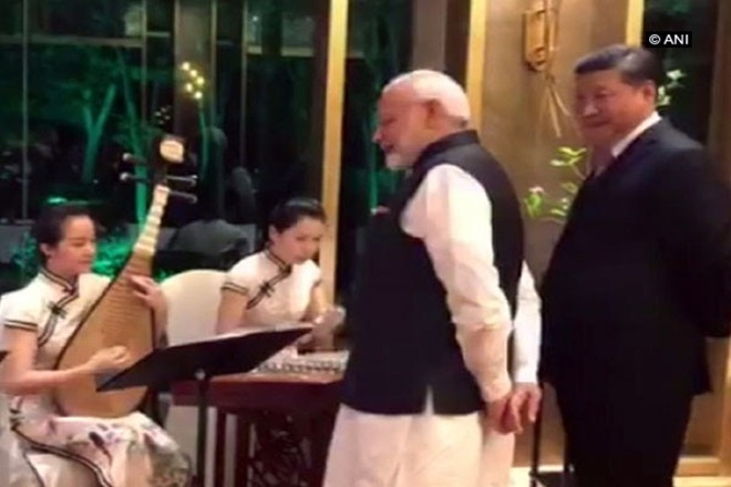Narendra Modi, Xi Jinping, bollywood music, rishi kapoor, tu hai wahi dil ne jise apna kaha, China, India, wuhan, yeh waada raha, poonam dhillion, tina munim, bollywood song for narendra modi, rishi kapoor song