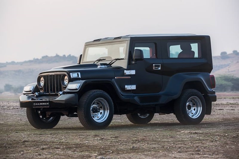 The Hammer stands out among the many Mahindra Thars on our roads. It looks upclass and a bit refined with a new front grille, LED projector headlamps, fog lamps and turn indicators and hints of chrome here and there.