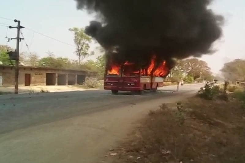 bharat band, bharat bandh, sc st act, bharat bandh 2018, radhika reddy, bharat bandh today, sc st bharat bandh, sc/st act, bharat band faridabad, bharat band gurgaon, why dalits are protesting, supreme court order on sc st, sc order on sc st, latest update on bharat bandh, bharat bandh ahmedabad, bharat bandh news, dalit news, dalit protest, dalit ahmedabad, dalit andolan, sc st news, sc act in hindi, sc st bandh, what is sc st act