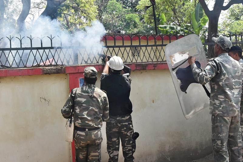 bharat band, bharat bandh, sc st act, bharat bandh 2018, radhika reddy, bharat bandh today, sc st bharat bandh, sc/st act, bharat band faridabad, bharat band gurgaon, why dalits are protesting, supreme court order on sc st, sc order on sc st, latest update on bharat bandh, bharat bandh ahmedabad, bharat bandh news, dalit news, dalit protest, dalit ahmedabad, dalit andolan, sc st news, sc act in hindi, sc st bandh, what is sc st act