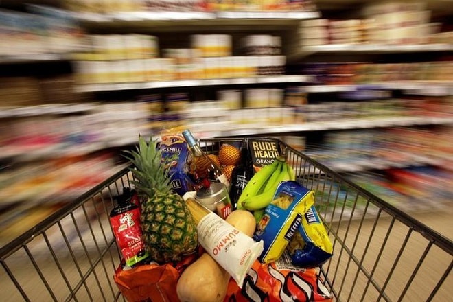 Low food prices bring March WPI inflation down to 7-month low