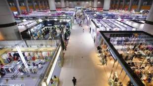 shopping, study on shopping men outnumber women in shopping