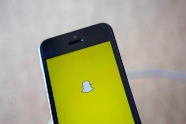 Snapchat, Facebook, Snapchat filter, Snapchat new filter, Snapchat russian bot filter, Russian robot filter, Facebook scam, Facebook troll, April Fools, April Fools day