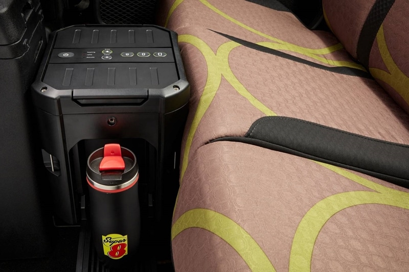 The coffee machine in the second row of seats is one of the things that set this wrangler apart. And this isn’t your run of the mill coffee dispenser either, its a gourmet machine that can dispense everything from a cappuccino to an espresso and everything in between right into your specially designed travel mug.