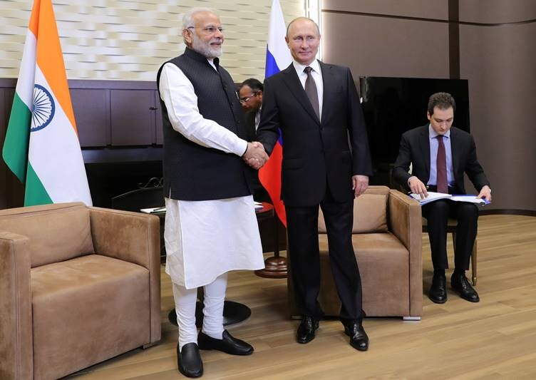 modi in russia, putin modi, modi putin, pm Narendra Modi, russia, russia president vladimir putin, vladimir putin, informal summit, modi meets putin