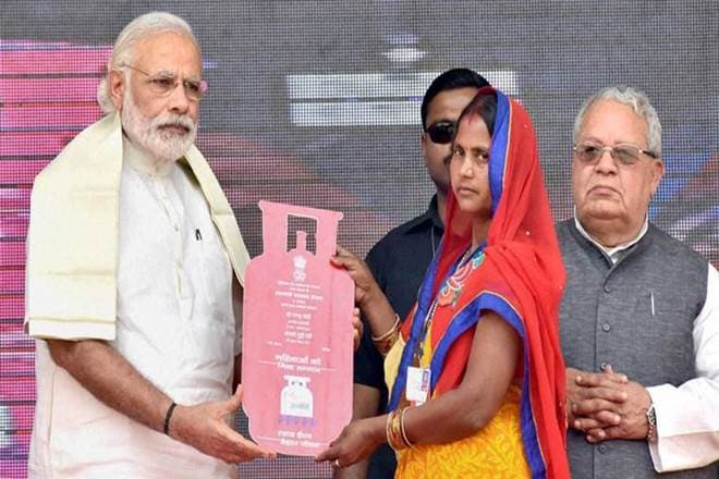  Narendra Modi, Narendra Modi Ujjwala Yojana, Pradhan Mantri Ujjwala Yojana, free LPG connections, Ministry of Petroleum and Natural Gas 