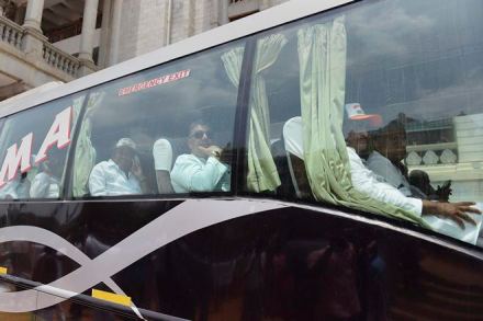 Karnataka election results, Karnataka election, Karnataka news, Congress ruling states, Congress MLAs missing, Karnataka election 2018, Karnataka news, BS Yeddyurappa news, Crowne Plaza, Kochi, Congress, Janata Dal Secular