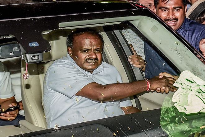 HD Kumaraswamy, Kumaraswamy, Kumaraswamy swearing-in, KCR, Naveen Patnaik, Chandrashekhar Rao, Telangana CM, Karnataka, Karnataka government formation, Karnataka Chief Minister, opposition CMs, MK Stalin, Congress, Mamata Banerjee HD Kumaraswamy, Kumaraswamy, Kumaraswamy swearing-in, KCR, Naveen Patnaik, Chandrashekhar Rao, Telangana CM, Karnataka, Karnataka government formation, Karnataka Chief Minister, opposition CMs, MK Stalin, Congress, Mamata Banerjee