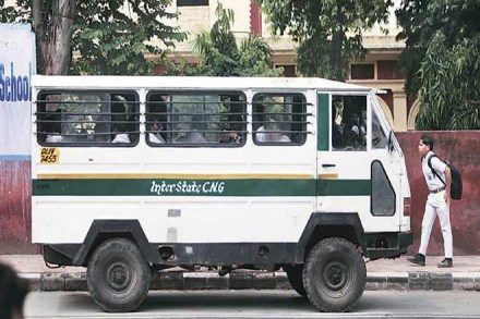 Delhi Transport department, ileegally school vans in delhi, Keshavpuram, illegally plying school vans in delhi Delhi Transport department, ileegally school vans in delhi, Keshavpuram, illegally plying school vans in delhi