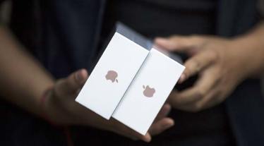 Investors, Apple, iPhone sales, iPhone, Apple Inc, iCloud 
