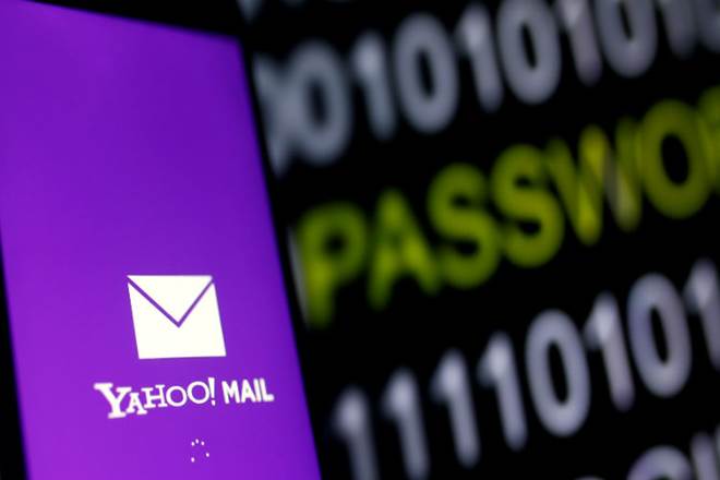 Hacker sentenced to 5 years for major Yahoo security breach ...
