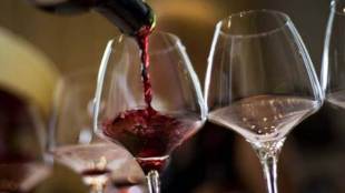 drinking, alcohol, age limit for drinking, delhi age limit for drinking, delhi bars age limit, alcohol age limit delhi, drinking age limit delhi