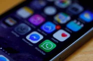Apple Mail, Microsoft Outlook, Email in HTML format, Microsoft Outlook application, encrypted email standards, PGP email