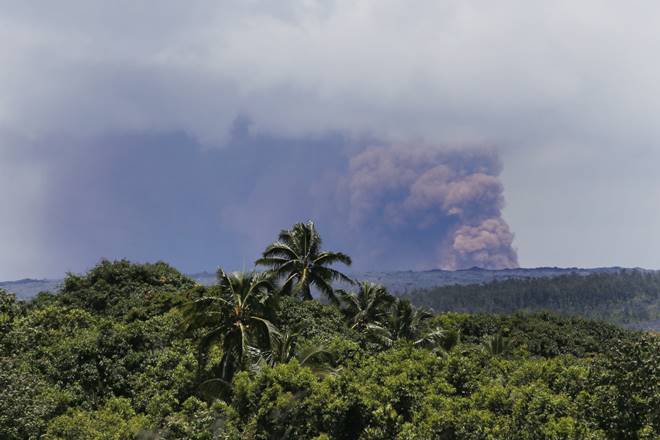 Hawaii volcano, Hawaii volcano erupts, Hawaii Kilauea volcano, Kilauea volcano, Big Island, earthquake, world news Hawaii volcano, Hawaii volcano erupts, Hawaii Kilauea volcano, Kilauea volcano, Big Island, earthquake, world news
