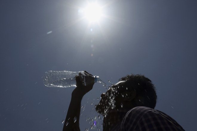 weather today, weather in delhi, india weather, IMD, heat wave india, heatwave in delhi, delhi temperature, delhi weather today, delhi weather in may 2018, india temperature, temperature today, latest temperature weather today, weather in delhi, india weather, IMD, heat wave india, heatwave in delhi, delhi temperature, delhi weather today, delhi weather in may 2018, india temperature, temperature today, latest temperature