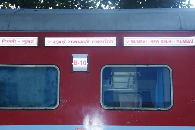 Delhi Mumbai Rajdhani Express in 13 hours Delhi Mumbai Rajdhani Express in 13 hours