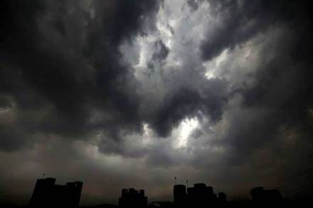 dust storm, dust storm in delhi, dust storm in ncr, dust storm in noida, dust storm in lucknow, news on dus storms , latest news on dust storms