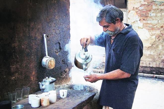 tea, milk, sugar, sugarless tea, sugarfree tea, milkless tea, Kerala