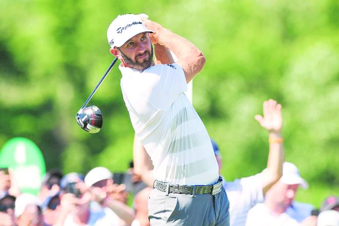 Dustin Johnson tees off the eighth hole during the first round of the US Open golf tournament at Shinnecock Hills GC (Dennis Schneidler/USA TODAY Sports)