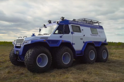 Avotors Shaman: A 8×8 Amphibious SUV that can drive on water For Rs 1.02 Crore