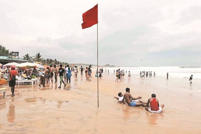 Goa selfie, deadly selfie, selfie death in Goa, Goa beach, Goa tourism, Goa selfie, Goa government, Drishti Marine, no selfie zone, no selfie zone in Goa, Goa offseason