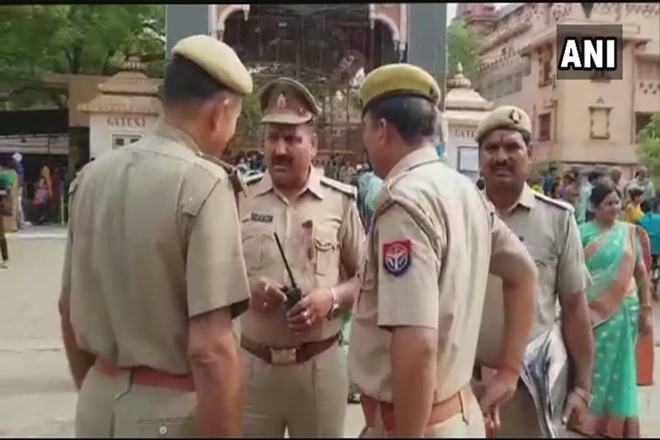 Uttar Pradesh, Intelligence Bureau, Intelligence alert, Uttar Pradesh High Alert, Uttar Pradesh police, Bomb blast threat, LeT threat, LeT bomb blast, Varanasi bomb blast, Krishna Janmbhoomi blast Uttar Pradesh, Intelligence Bureau, Intelligence alert, Uttar Pradesh High Alert, Uttar Pradesh police, Bomb blast threat, LeT threat, LeT bomb blast, Varanasi bomb blast, Krishna Janmbhoomi blast