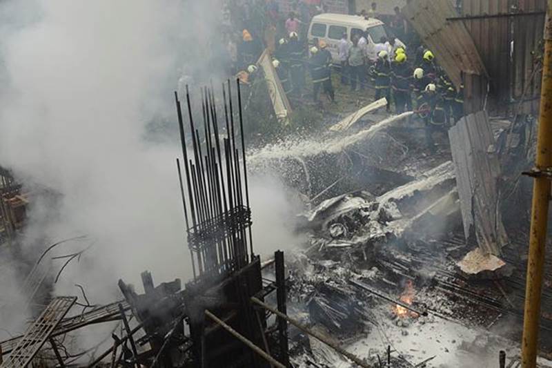 mumbai plane crash, Plane crash in mumbai, mumbai plane crash video, ghatkopar plane crash, ghatkopar plane crash today, ghatkopar plane crash video, plane crash in mumbai ghatkopar today, chartered plane, plane crash ghatkopar, king air c90, plane crash news, uy aviation, up government plane crash, up govt plane news