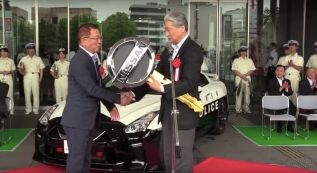 In a ceremony, Nissan handed over the big key to the mayor which is interesting as the GT-R no longer uses physical keys to unlock or start the car. Hopefully, this tradition will also change soon? Image credit: Japanese Nostalgic Car